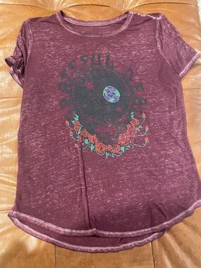 Women's Maroon Graphic Tee with Rose Print
